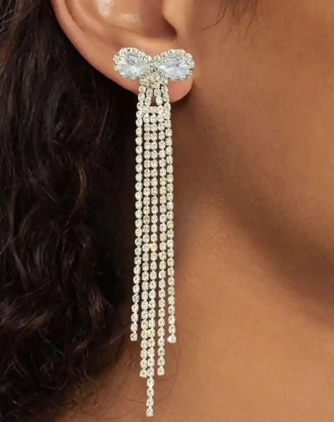 A Comprehensive Guide to Types of Earrings 8