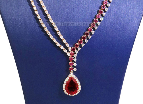 A Guide to Red Gemstones 14