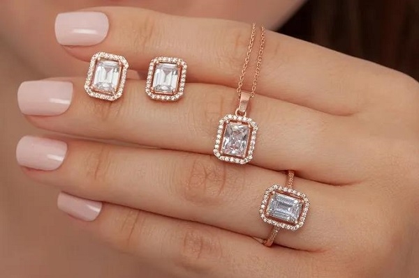 The Era of Wedding Jewelry 9