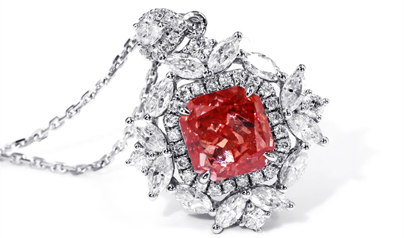 Unveiling the Mesmerizing World of Color Diamonds 16