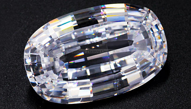 คู่มือฉบับสมบูรณ์เกี่ยวกับการเจียระไนโมอิสซาไนต์: เผยความงดงามของทุกรูปทรง 10