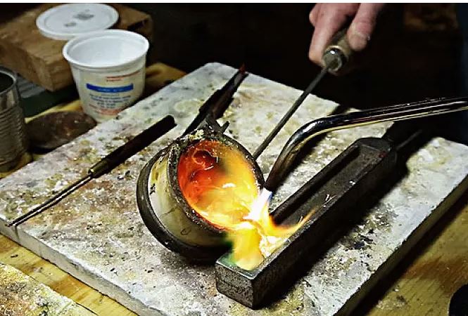 Pourquoi le recyclage des bijoux en or est une option à envisager 3