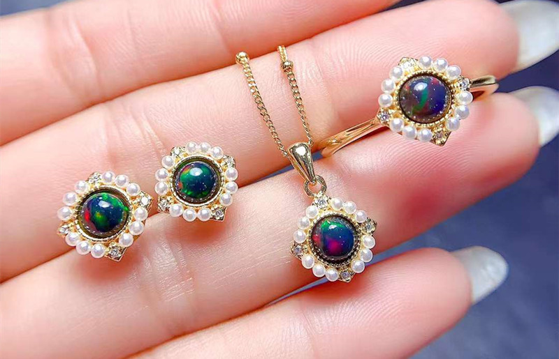 L'attrait intemporel des bijoux en perles : un guide complet 11