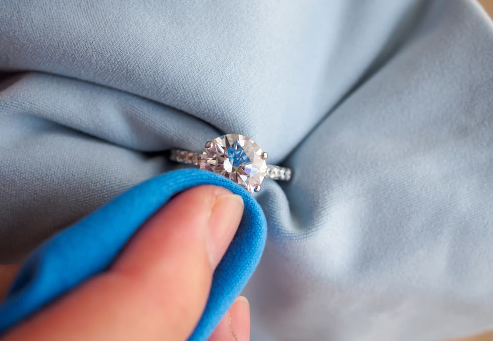Learn about Moissanite 5