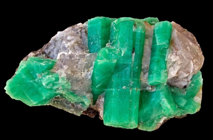 Is It Worth Getting A Emerald Jewelry? 4