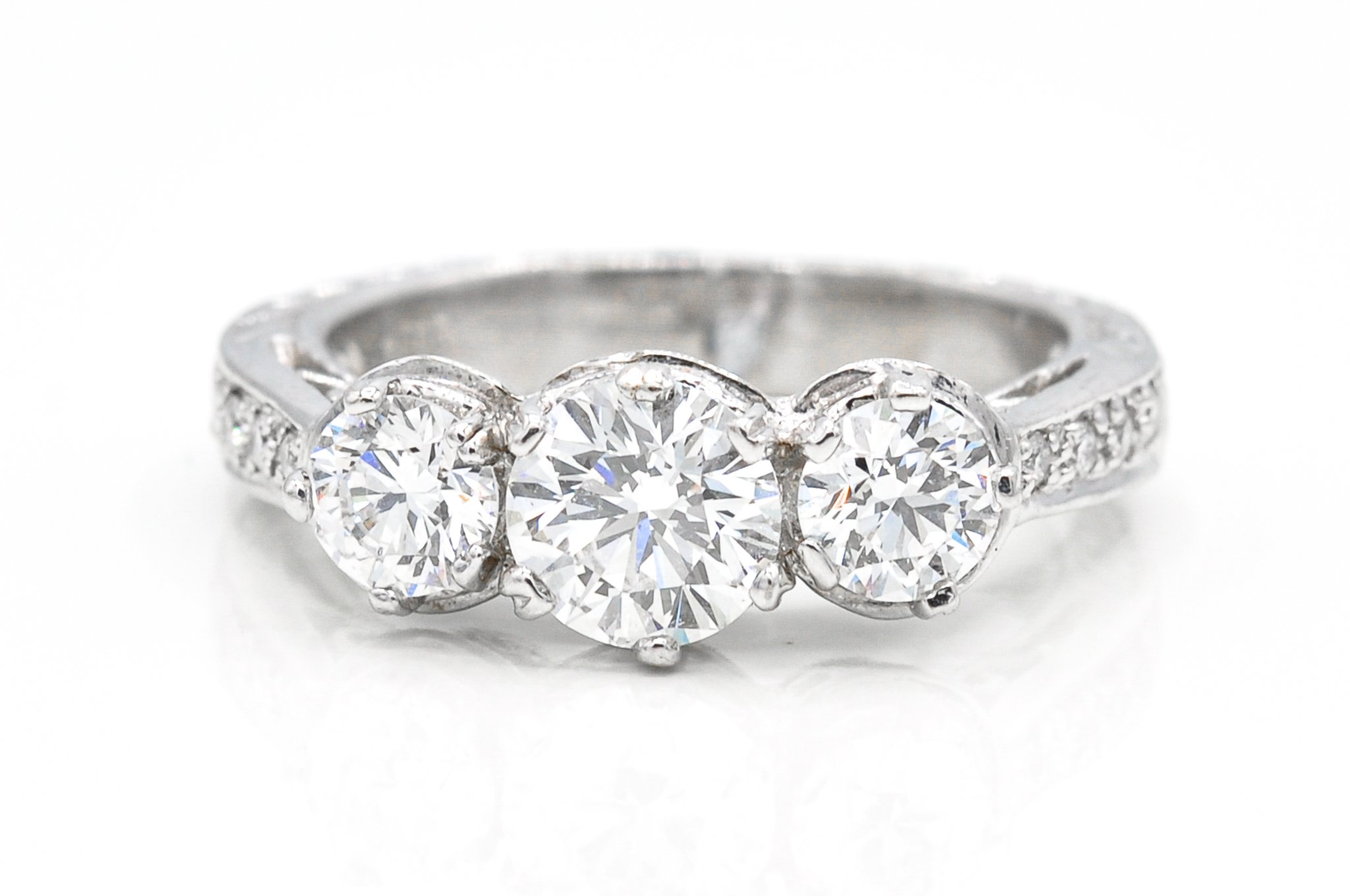 10 Best Engagement Ring Designs for the Modern Bride 3