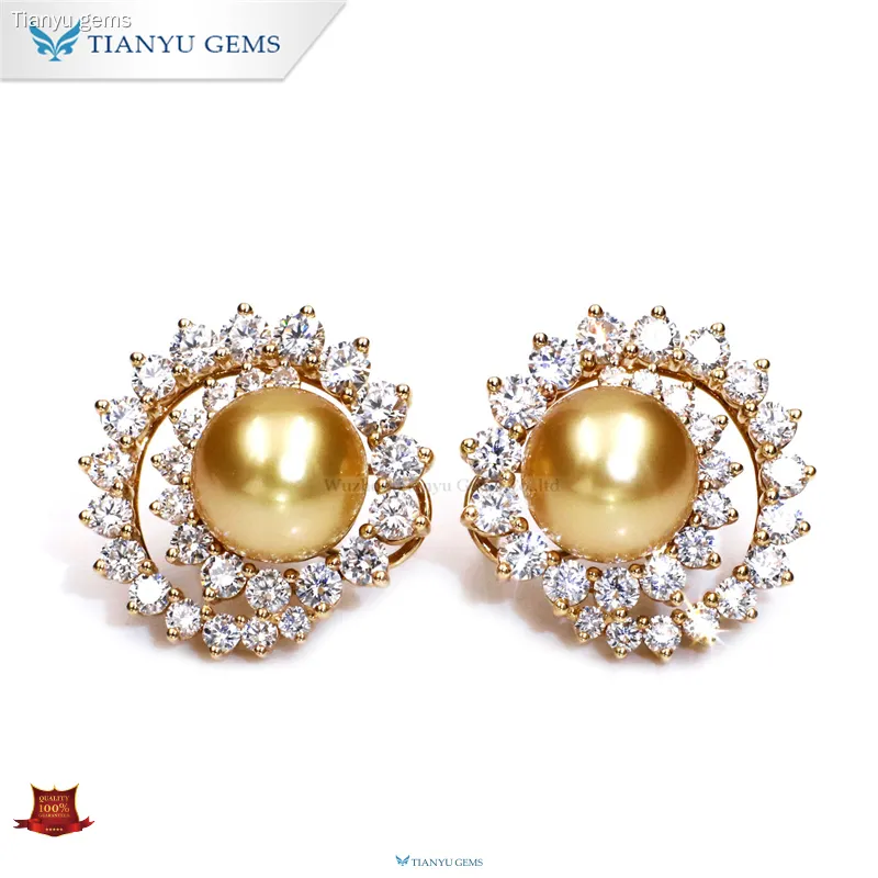 Golden Pearl Stud Earrings: Perfectly Polished & Comfortably Versatile 1