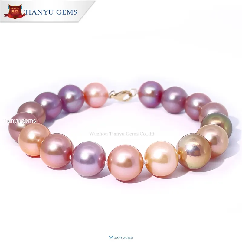 Versatile Pearl Earrings: A Must-Have for Every Fashionable Woman 1