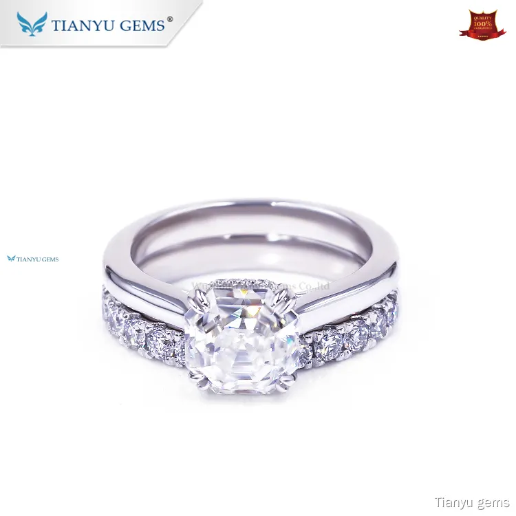 18K White Gold Asscher Cut Moissanite Ring Set 1