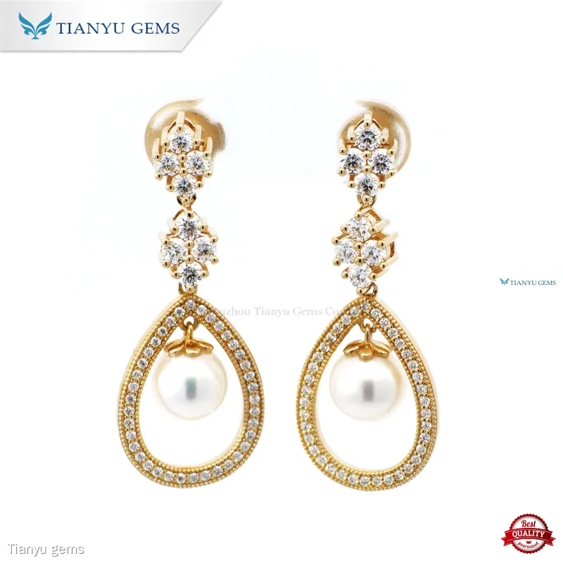 Exquisite Custom Pearl Jewelry: Vintage Style Moissanite & Sapphire Ring 1