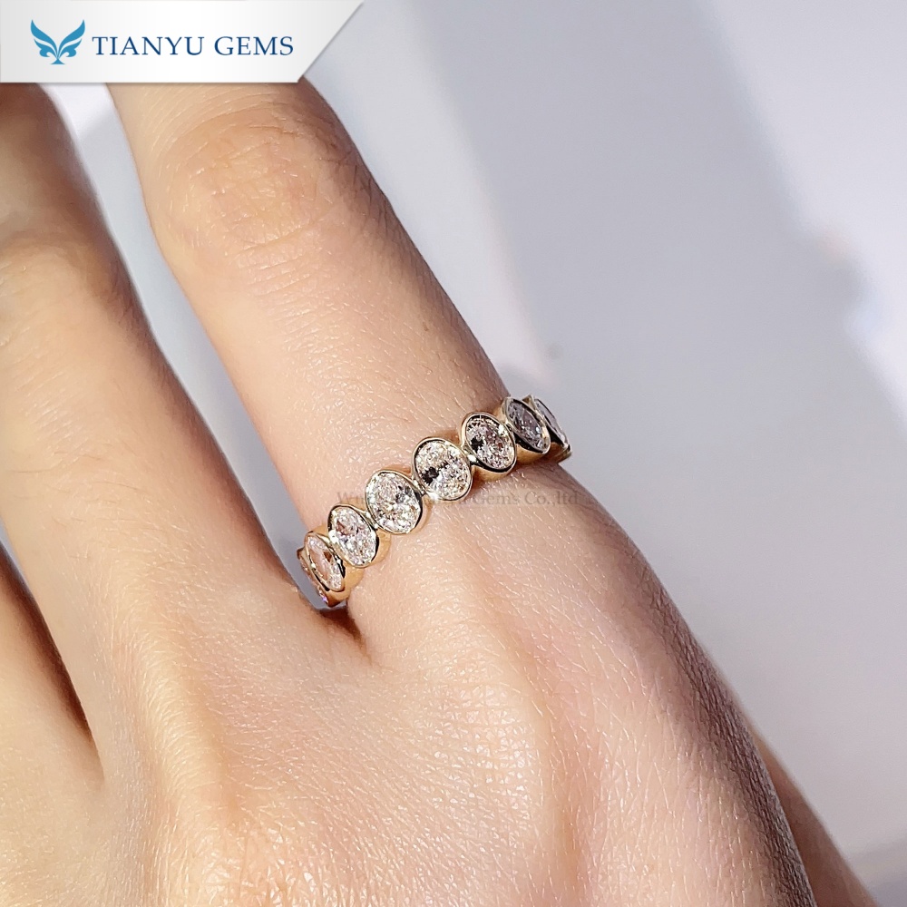 14K 옐로우 골드 타원형 랩 다이아몬드 베젤 밴드 | 0.9캐럿 DEF 무색 하프 이터니티 링 7