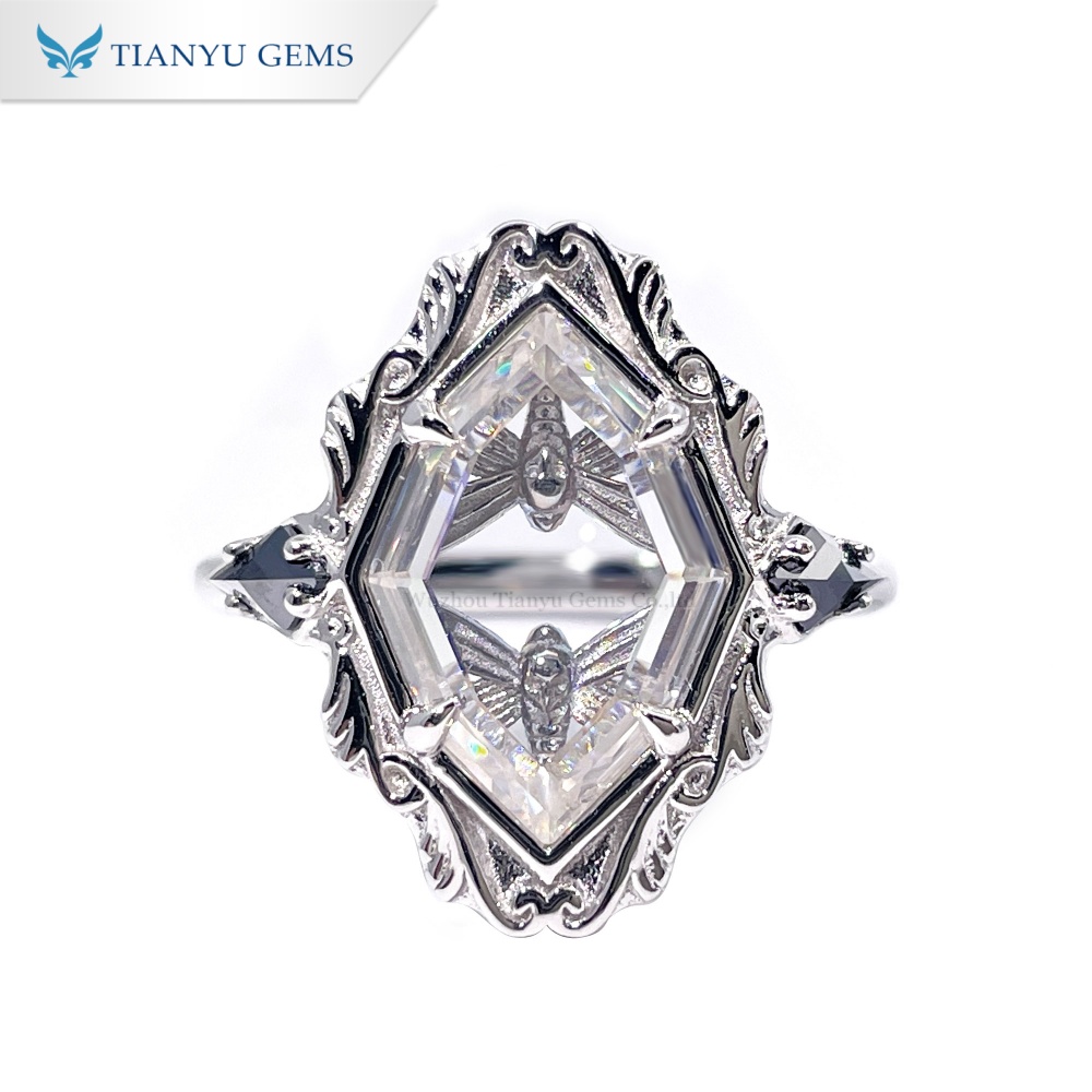 Anillo vintage octogonal de moissanita con corte de retrato personalizado 7