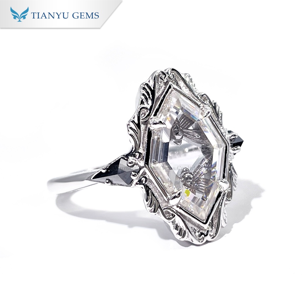 Anillo vintage octogonal de moissanita con corte de retrato personalizado 8