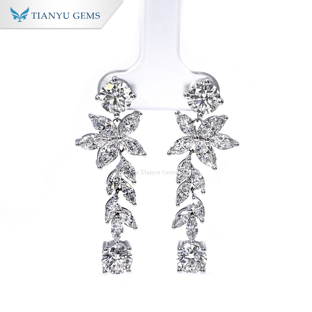 フローラルバインデザインのラボグロウンダイヤモンドドロップピアス（14Kホワイトゴールド製）｜DEFカラー、マーキーズカット＆ラウンドブリリアントカットのダングルダイヤモンド 5