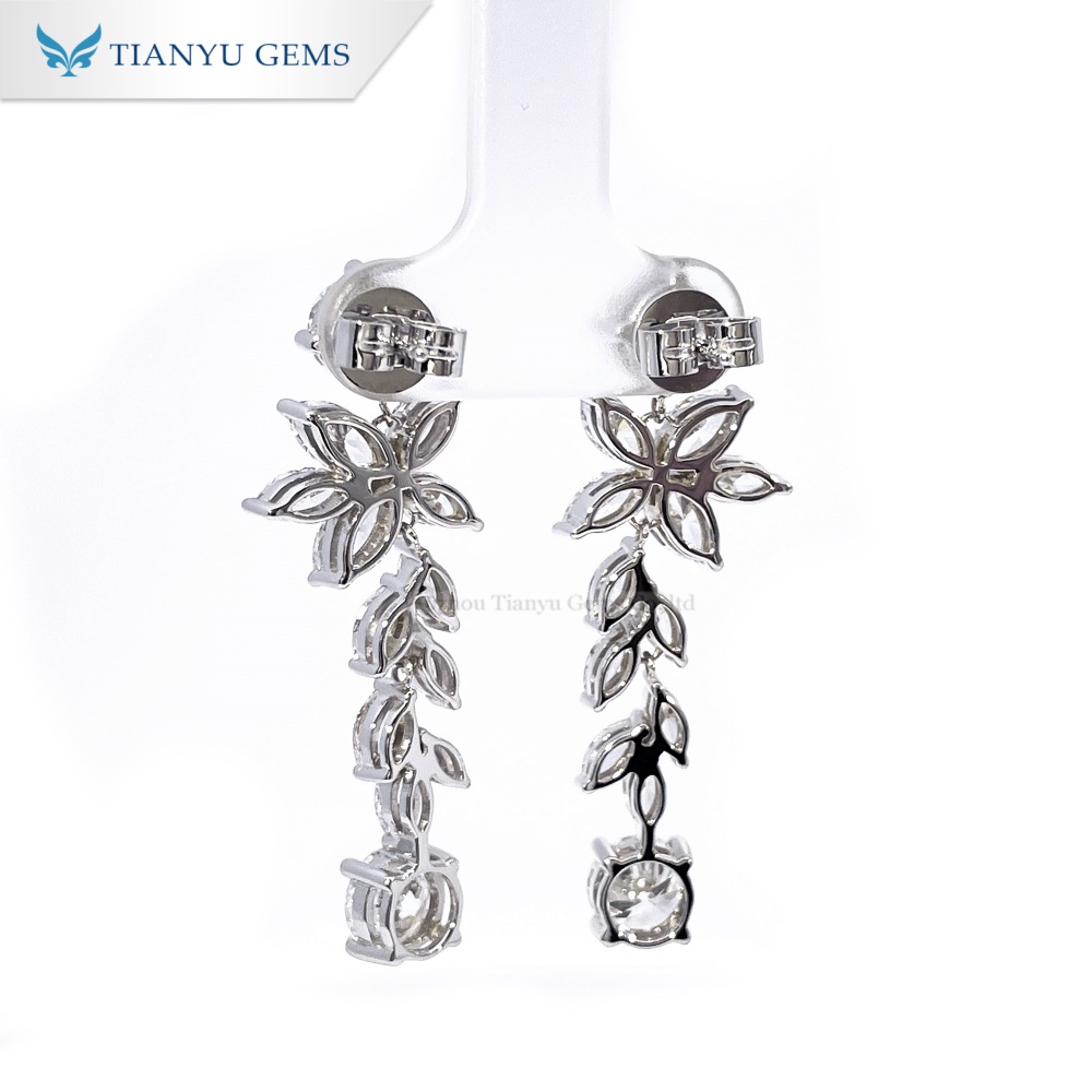 フローラルバインデザインのラボグロウンダイヤモンドドロップピアス（14Kホワイトゴールド製）｜DEFカラー、マーキーズカット＆ラウンドブリリアントカットのダングルダイヤモンド 9