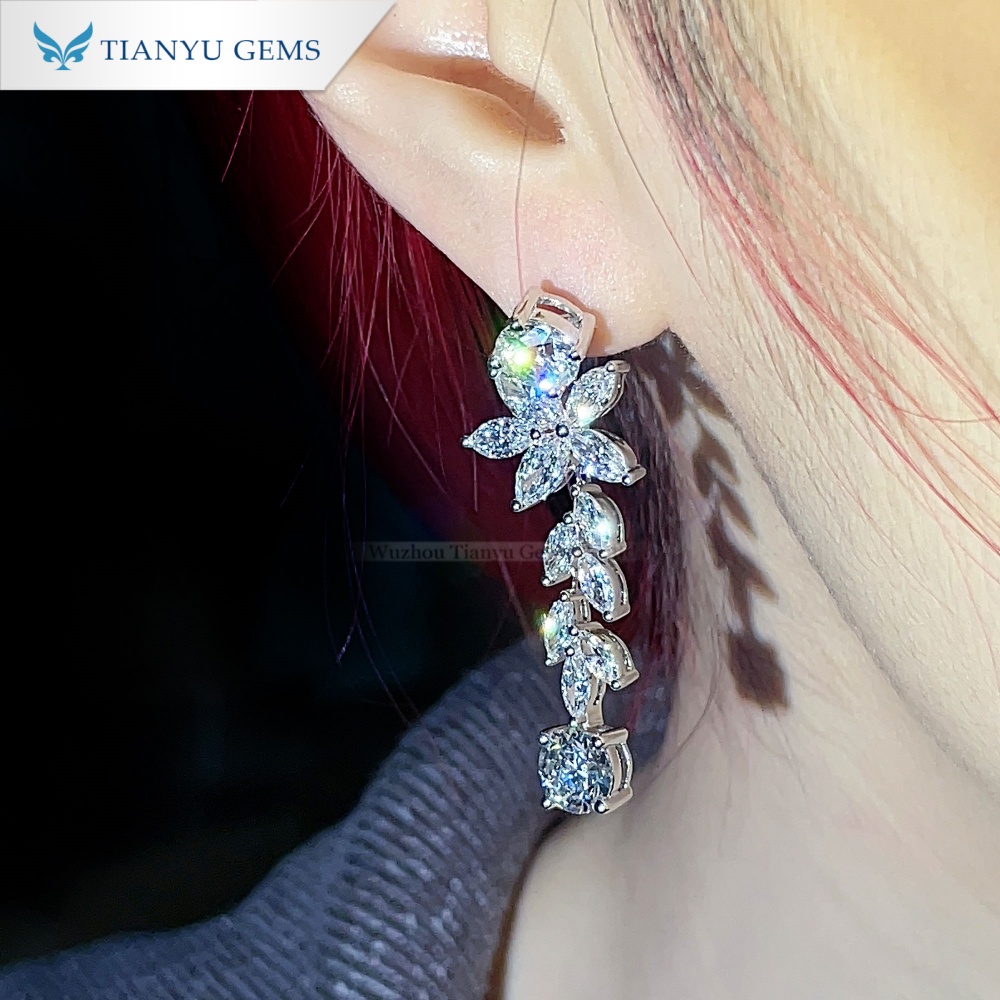 フローラルバインデザインのラボグロウンダイヤモンドドロップピアス（14Kホワイトゴールド製）｜DEFカラー、マーキーズカット＆ラウンドブリリアントカットのダングルダイヤモンド 7