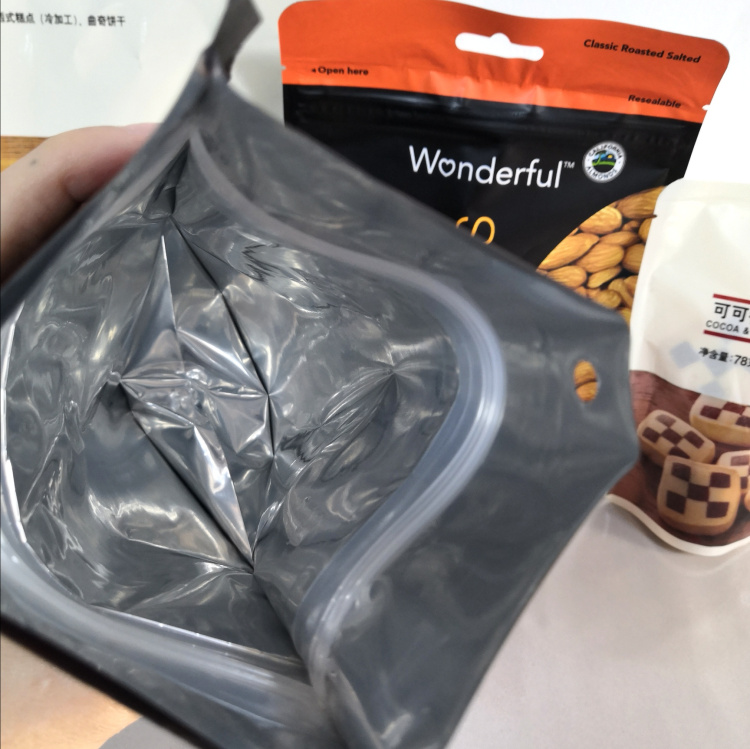 Resealable Child Proof Ziplock Packaging Mylar Pouch Custom Printed Plastic Bag Competitive Price Child Proof Packaging. 11