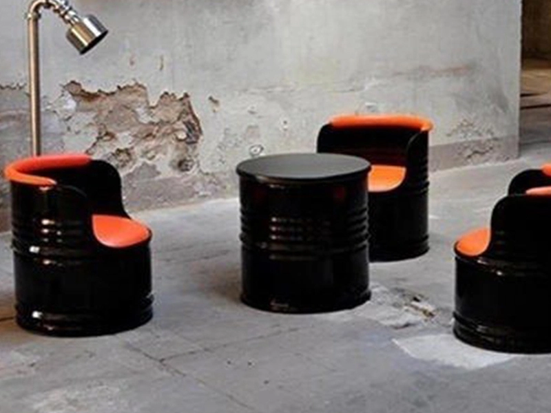 طاولة طعام وقهوة مستديرة من برميل زيت معدني للمطاعم، مع طاولة جانبية وطاولة قهوة مستديرة. 1