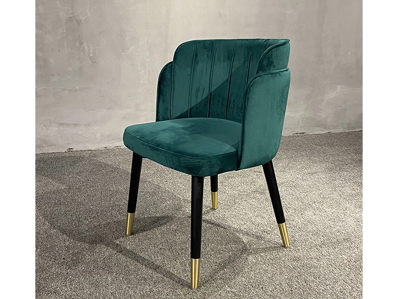 New Product Nordic Restaurant Dinning Furniture Modern Green Velvet Dining Room Chairs With Metal Frame Legs 1