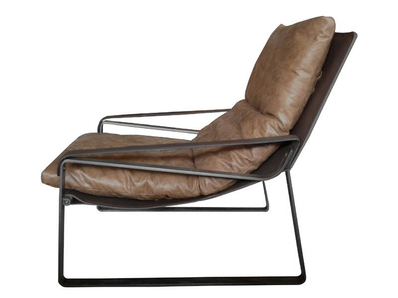 Metal Base Retro Leather Lounge Chair 1