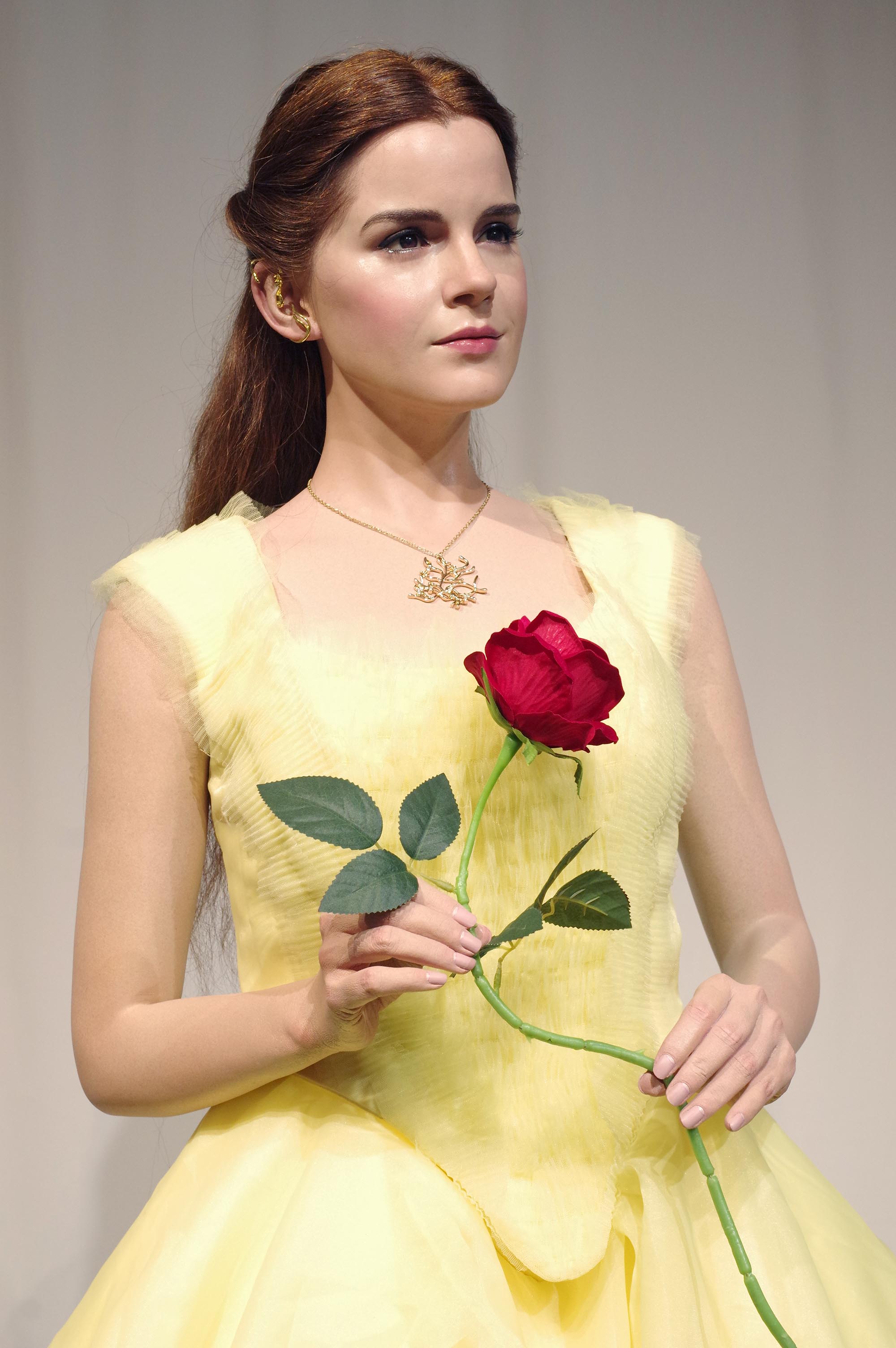 The Most Realistic Mannequin Statues of Emma Watson in Beauty and the Beast from China | DXDF, Grand Orient Wax Figure 4