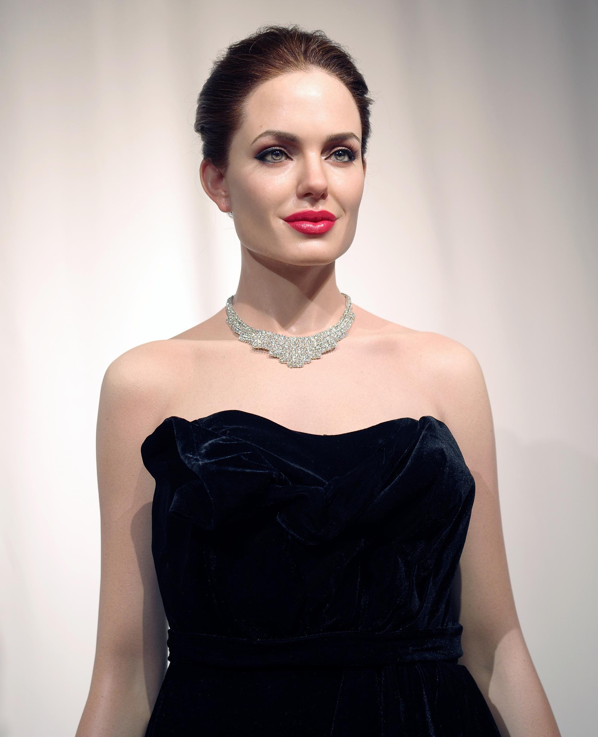 The Most Beautiful Angelina Jolie's Life-Size Wax Figure from Our Wax Figure Factory | DXDF, Grand Orient Wax Figure 4