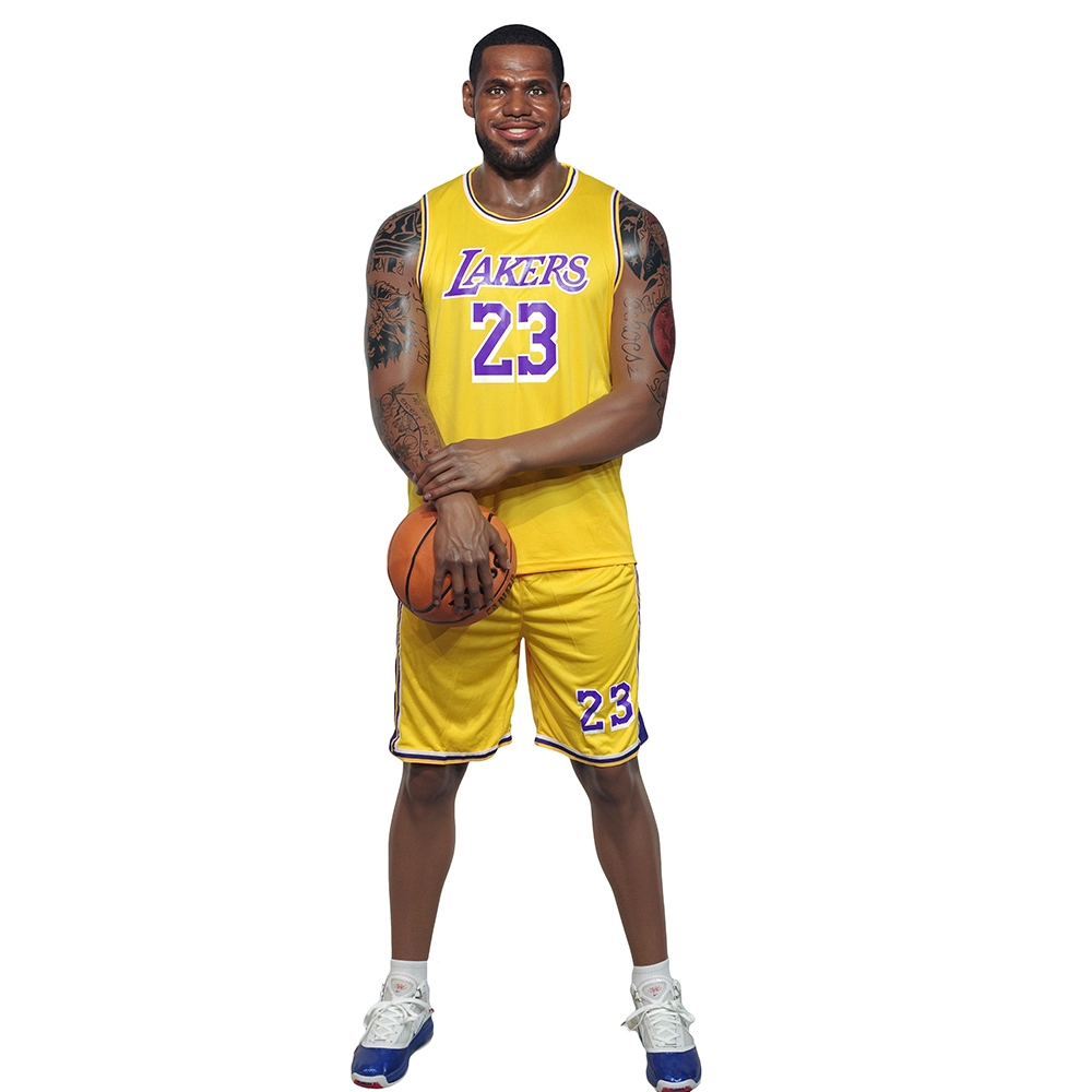 Hyperrealistic 1:1  Scale Museum Collection LeBron James Figure  -DXDF,Grand Orient Wax Figure 1