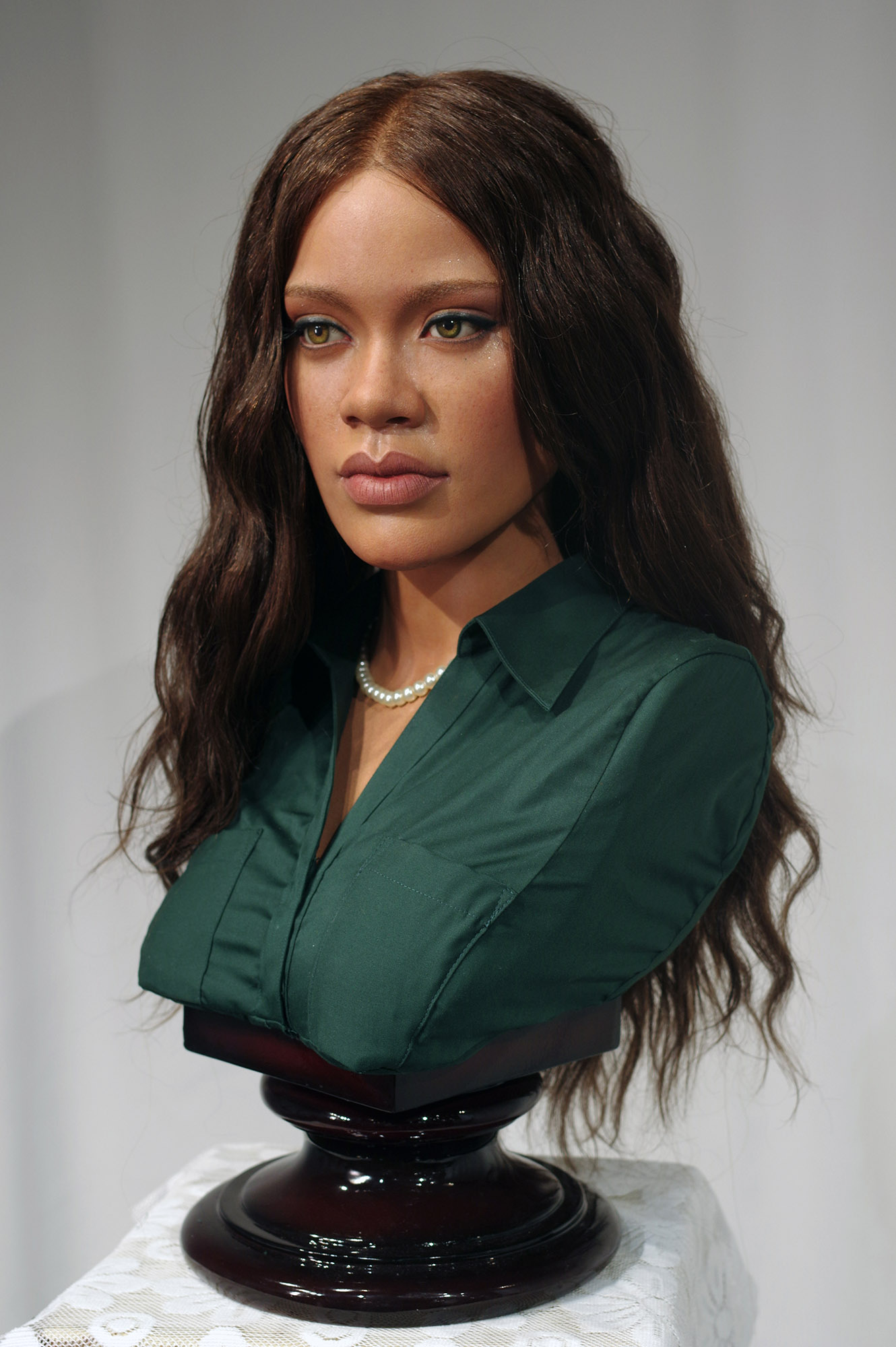 Custom Made High End Fine Jewelry Realistic Life Size Bust Wax Mannequin for Display | DXDF, Grand Orient Wax Figure 3