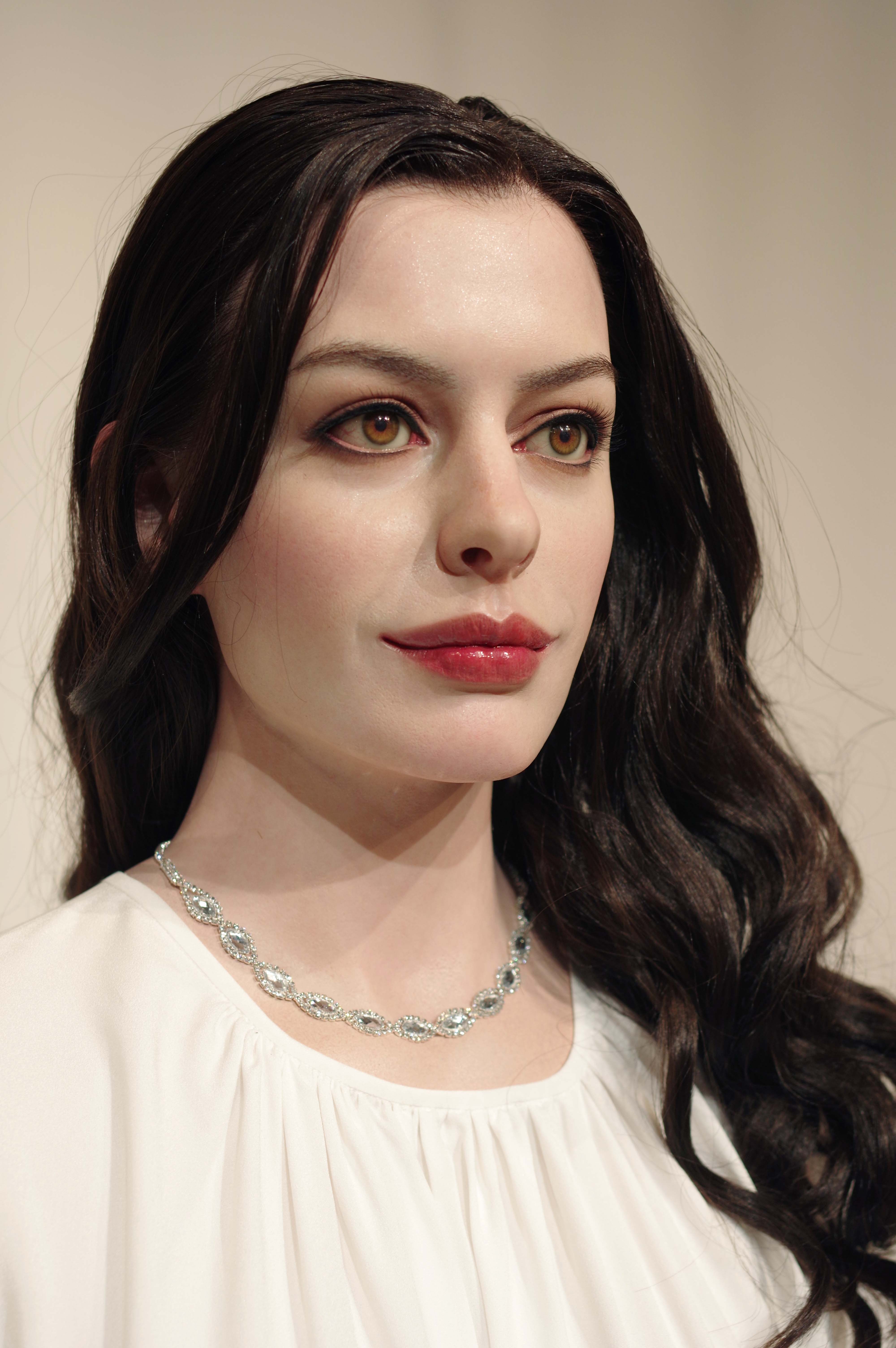 Custom Made Human Size Graphic Hollywood Star Anne Hathaway Silicone Portrait Sculpture | DXDF, Grand Orient Wax Figure 3