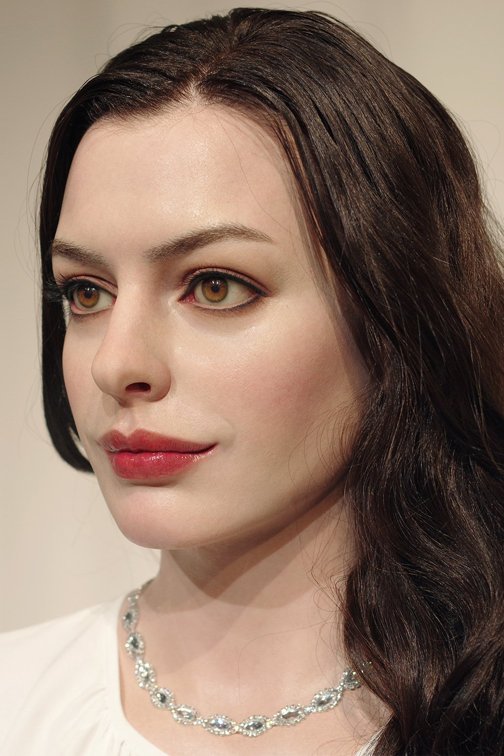Custom Made Human Size Graphic Hollywood Star Anne Hathaway Silicone Portrait Sculpture | DXDF, Grand Orient Wax Figure 5