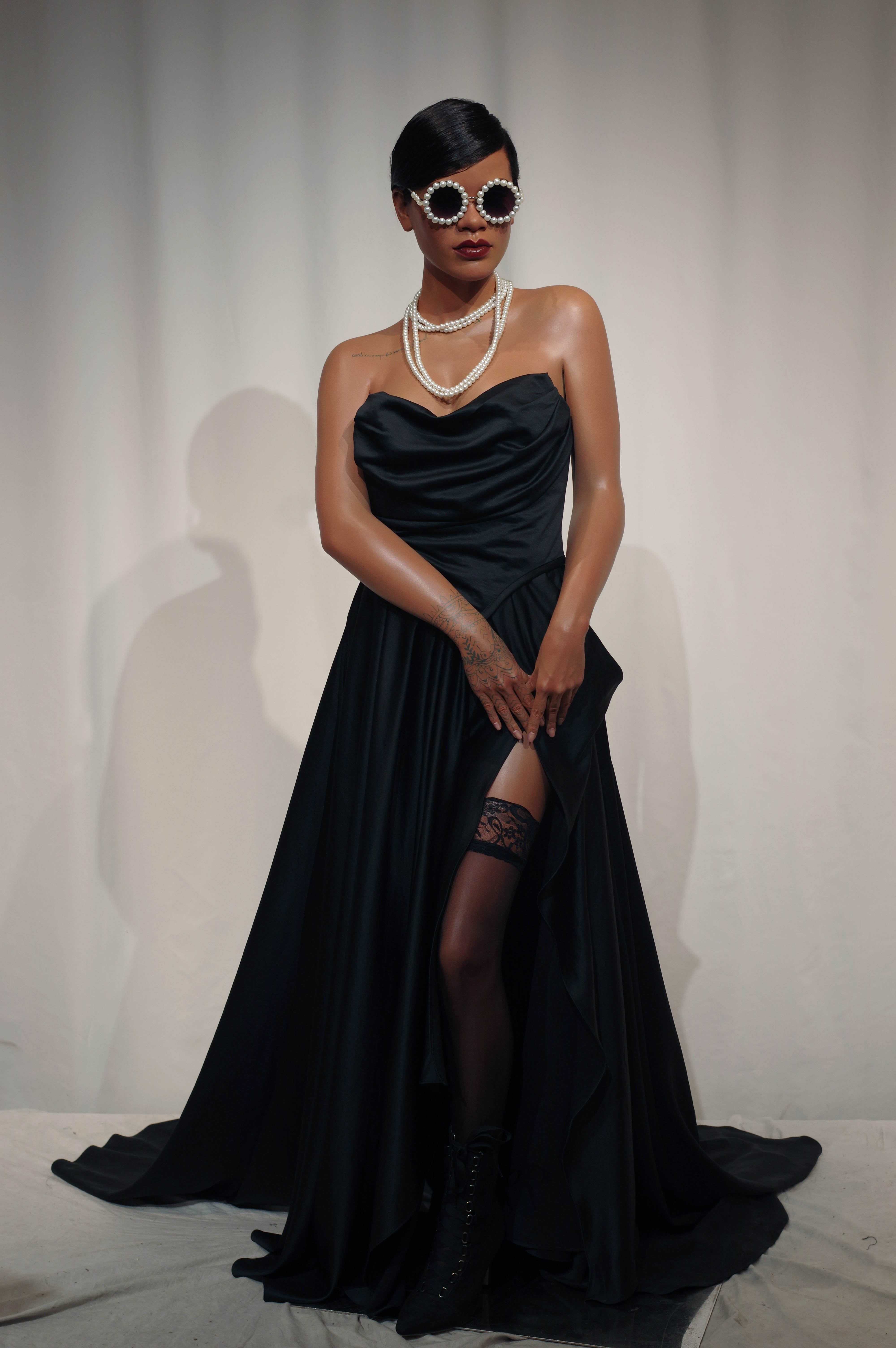 High Lifelike Customized Real Size Sexy Lady Silicone and Fiberglass Figure of Rihanna | DXDF, Grand Orient Wax Figure 2