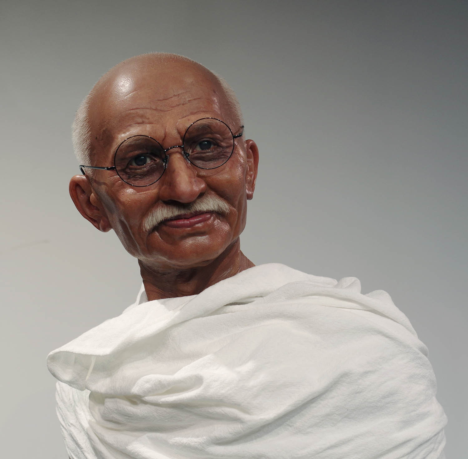 Factory Statue Collectible Simulated Life Size Silicone Wax Statues of Mohandas Gandhi | DXDF, Grand Orient Wax Figure 5