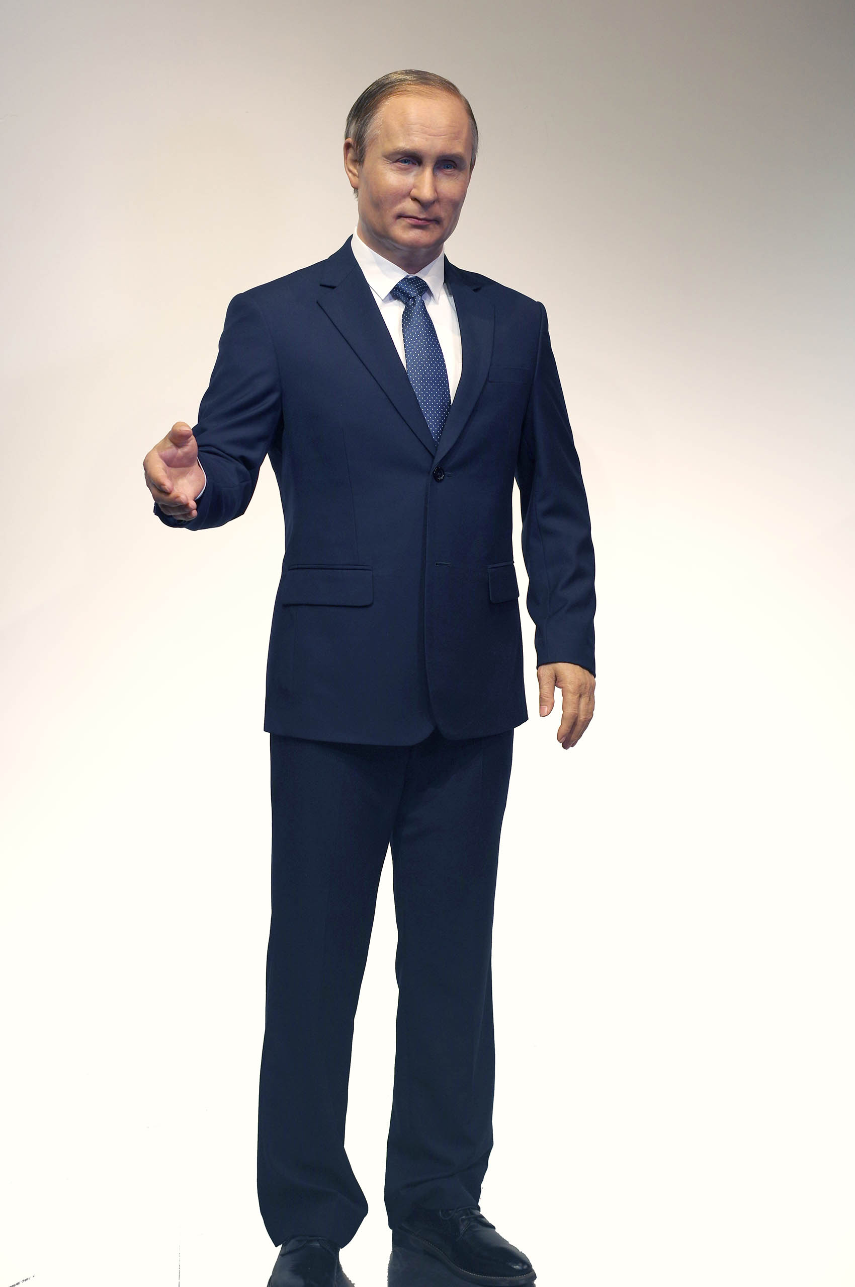 Living Vladimir Putin Lookalike Wax Statue for Attractions | DXDF, Grand Orient Wax Figure 5