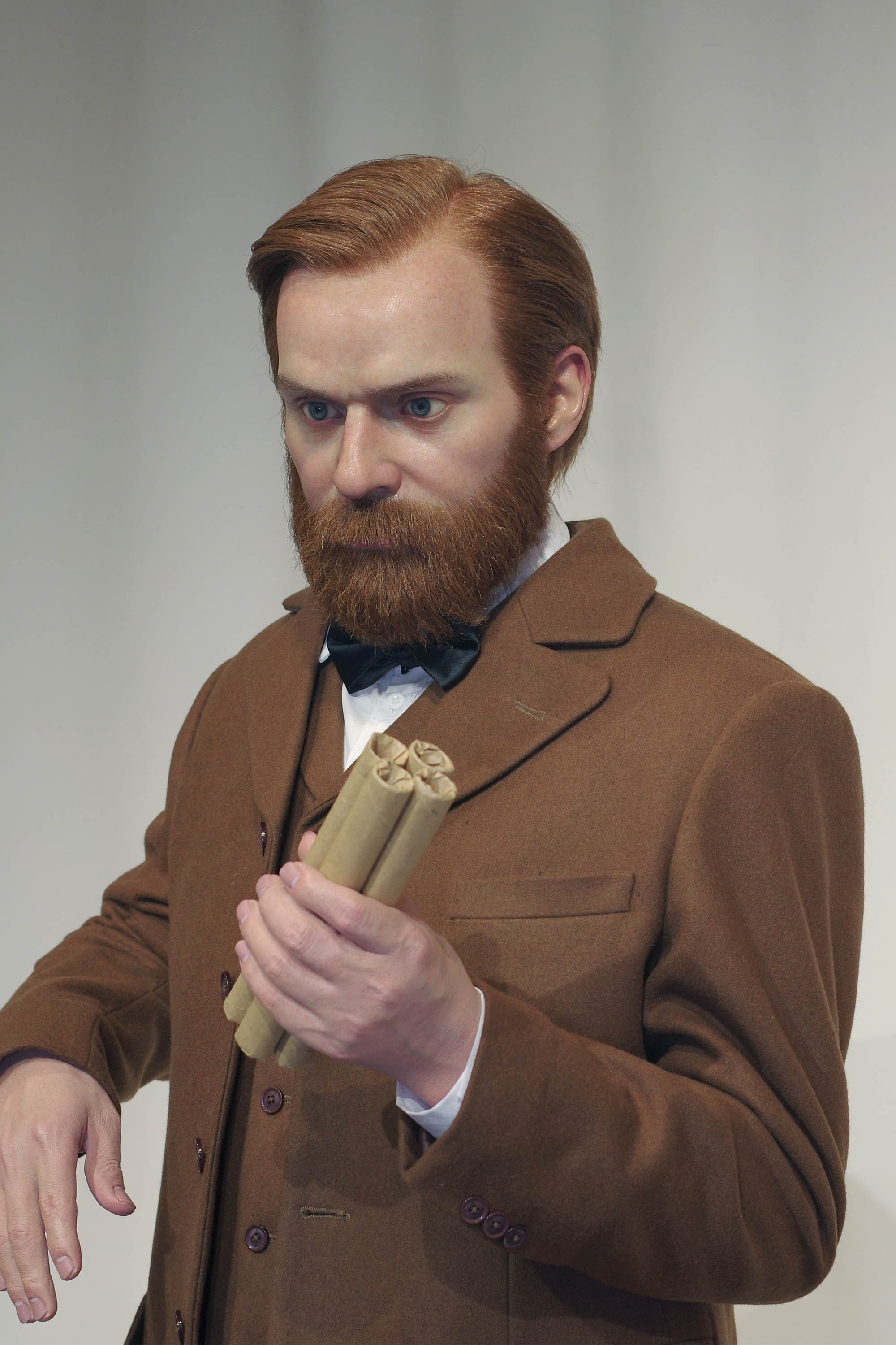 Customized Wax Museum Collection Life Size Realistic Scientist Nobel Sculpture | DXDF, Grand Orient Wax Figure 3