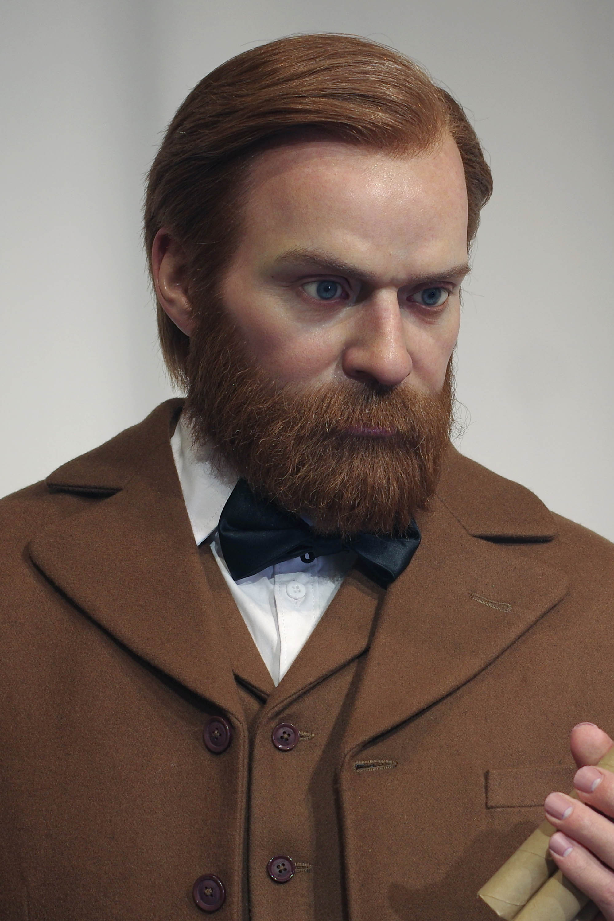 Customized Wax Museum Collection Life Size Realistic Scientist Nobel Sculpture | DXDF, Grand Orient Wax Figure 4