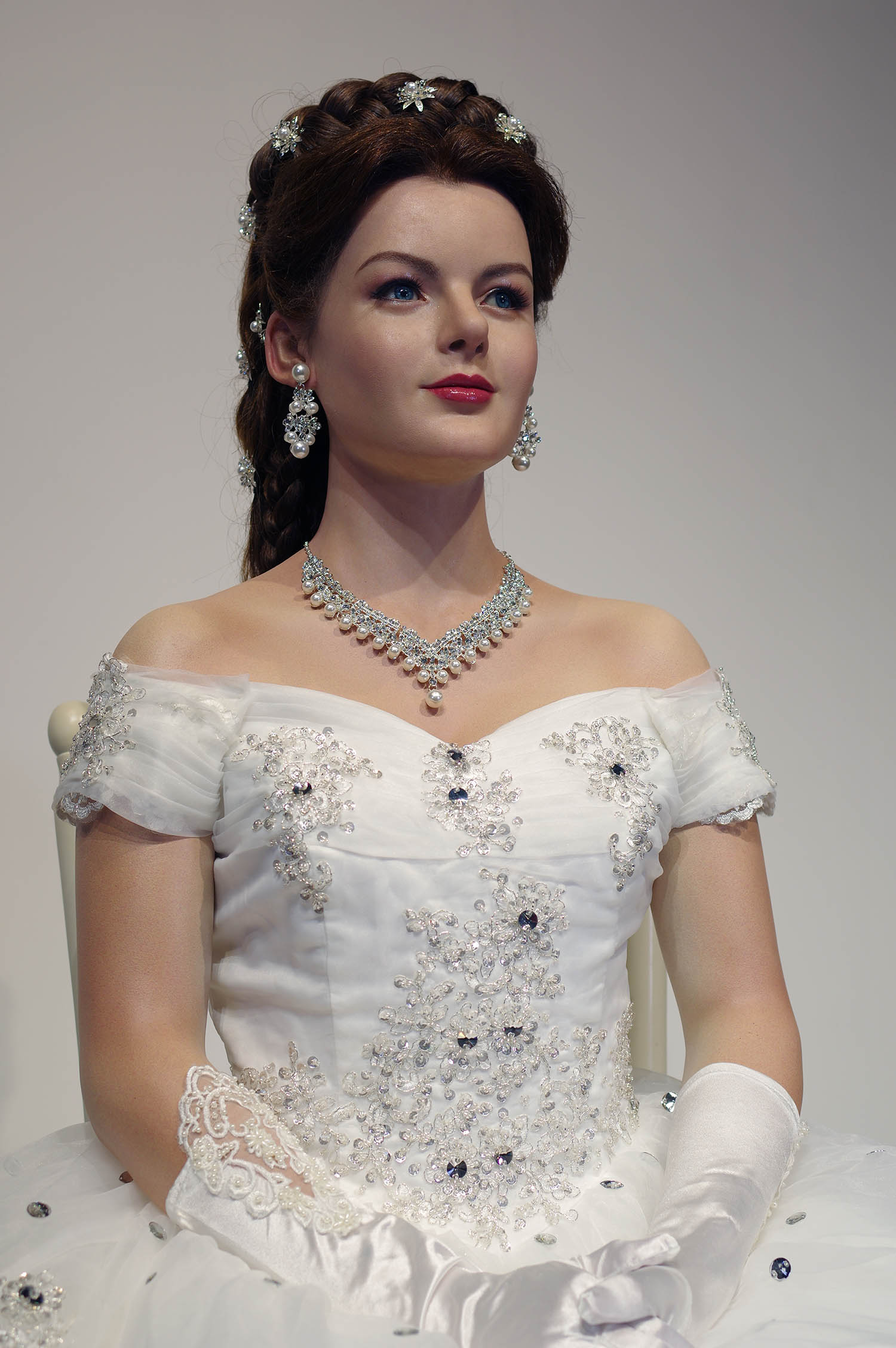 Life Size Miserable Sissi Princess Wax Sculpture for sale | DXDF, Grand Orient Wax Figure 4