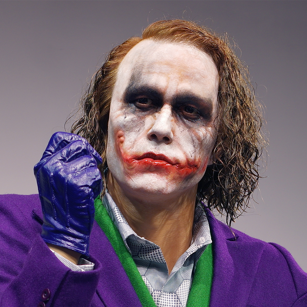 Dark Knight Tribute: Stunning Realistic Joker Bust Sculpture -Grand Orient Wax Art 9