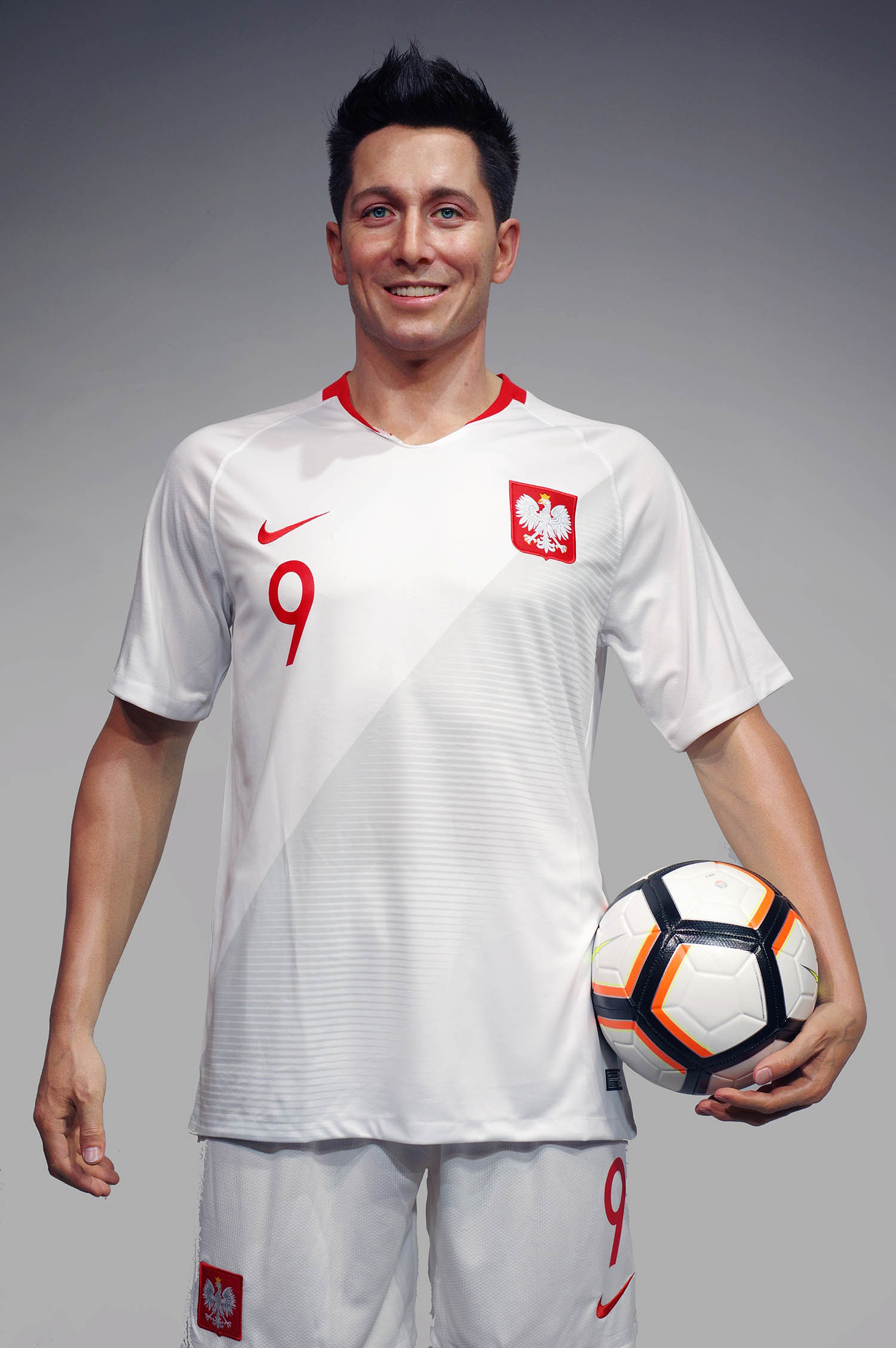 Football Player Silicone Full-scale Sport Figure for Robert Lewandowski | DXDF, Grand Orient Wax Figure 5