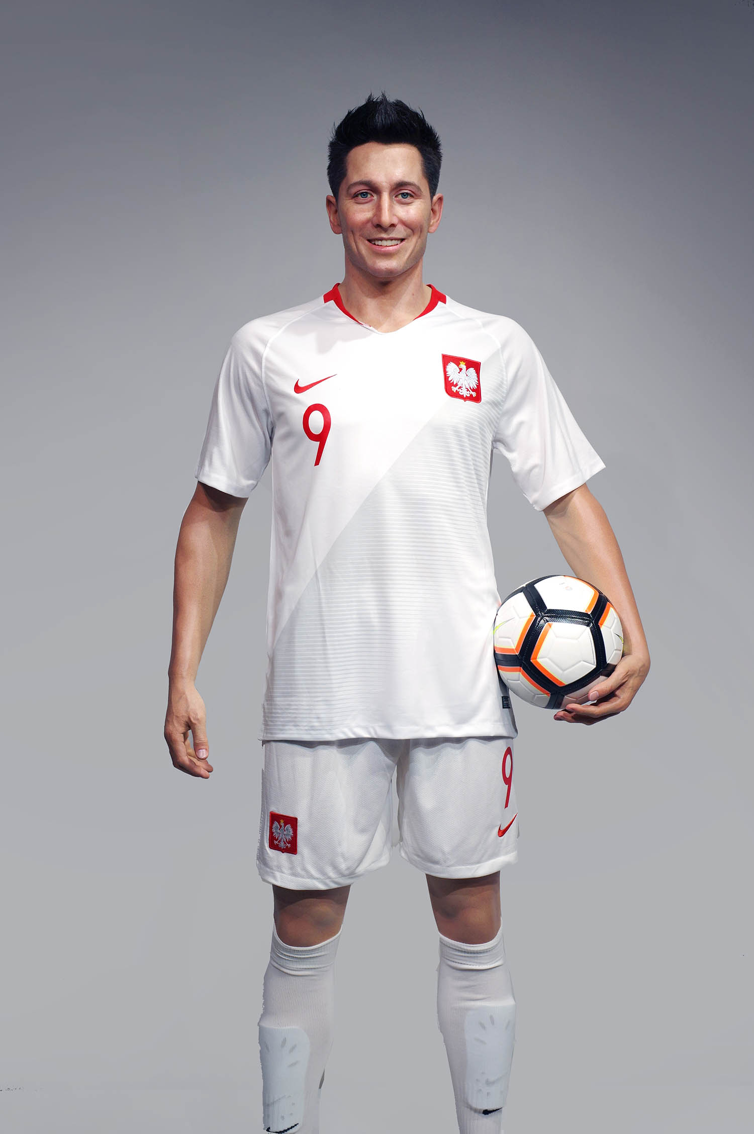 Football Player Silicone Full-scale Sport Figure for Robert Lewandowski | DXDF, Grand Orient Wax Figure 2