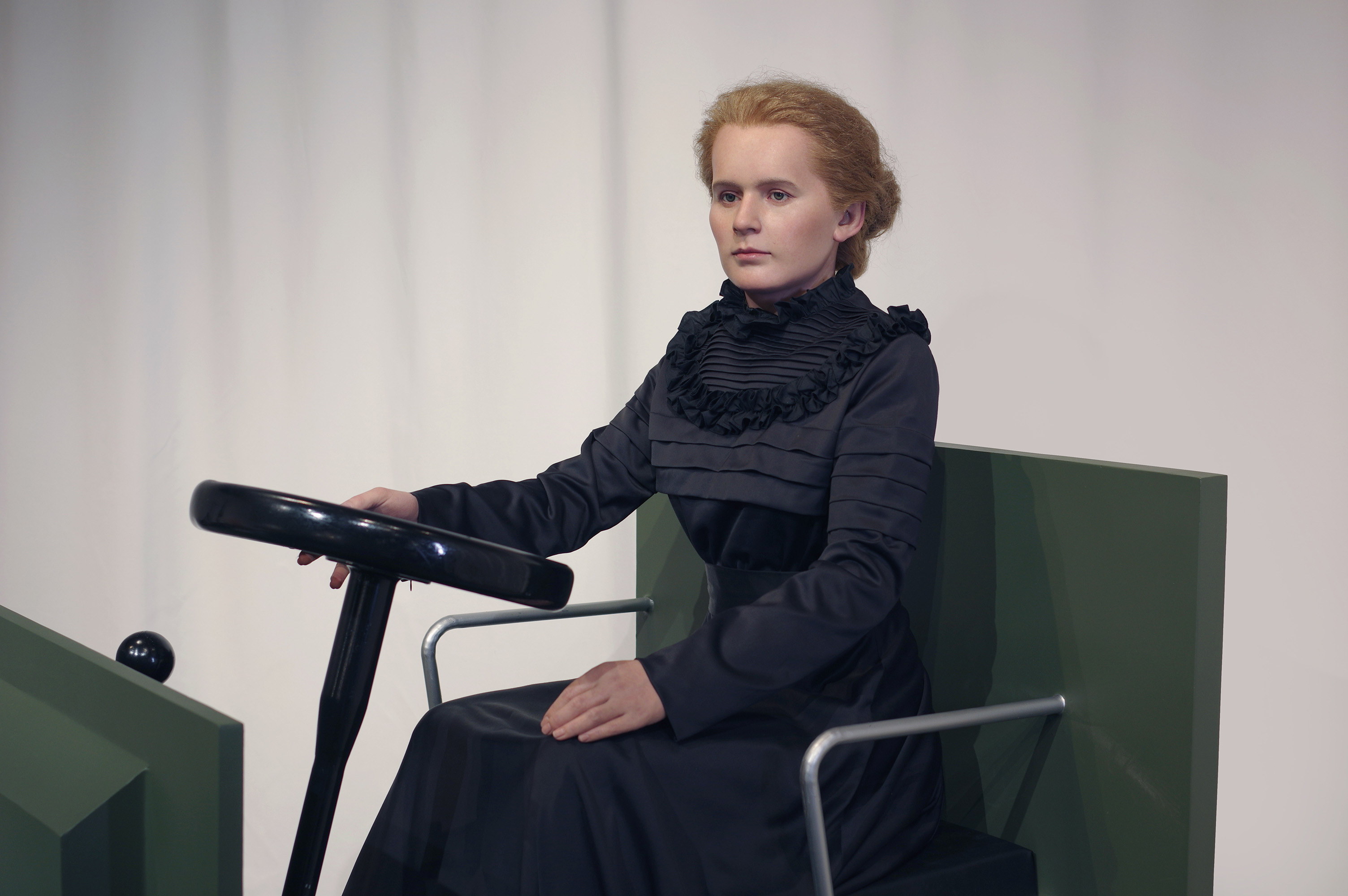 Quality Simulation High Lifelike Custom Made Science Museum Wax Mannequin of Marie Curie | DXDF, Grand Orient Wax Figure 5