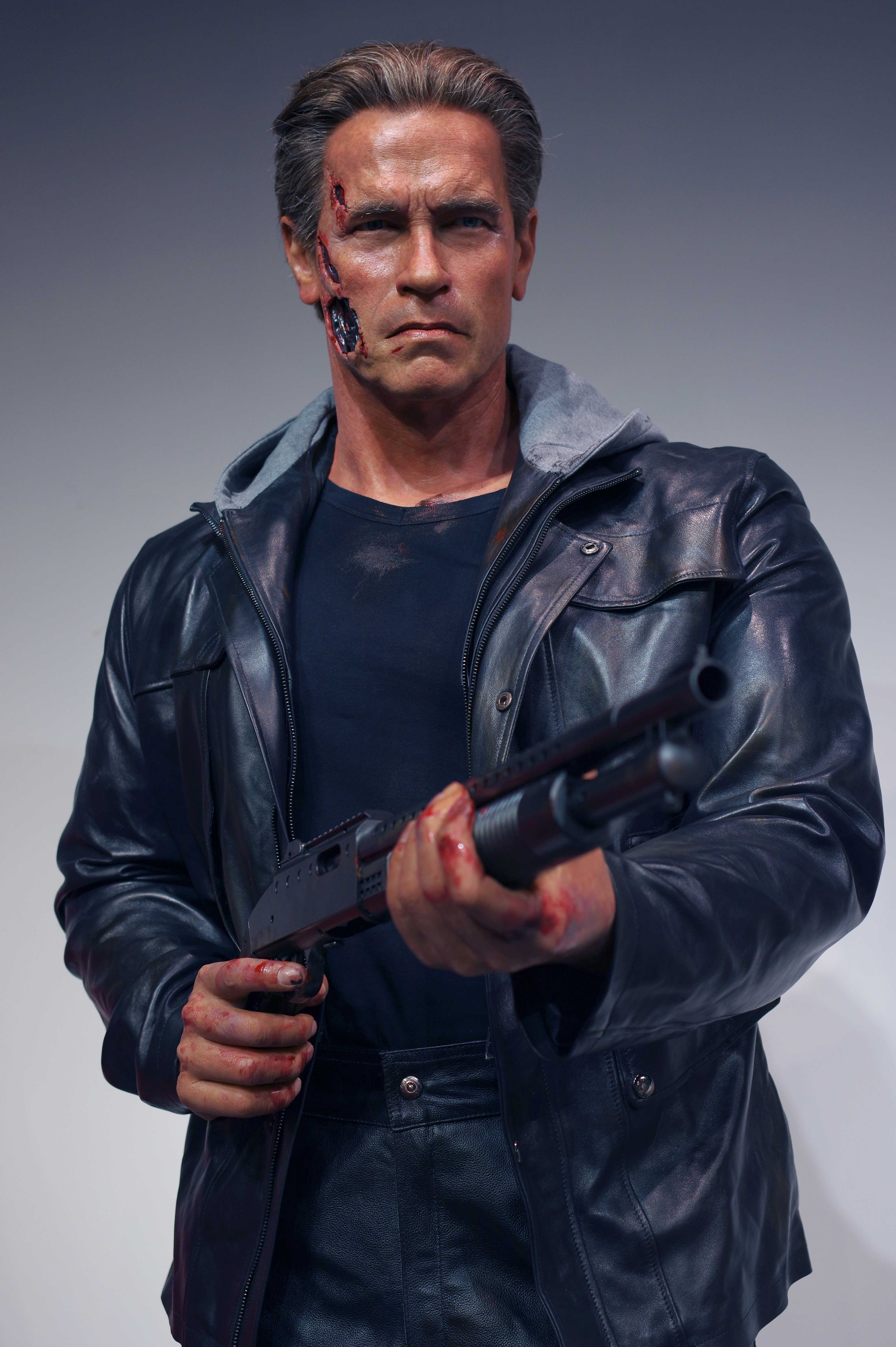 Best Life-size Arnold Schwarzenegger Terminator Wax Figure from Zhongshan | DXDF, Grand Orient Wax Figure 4