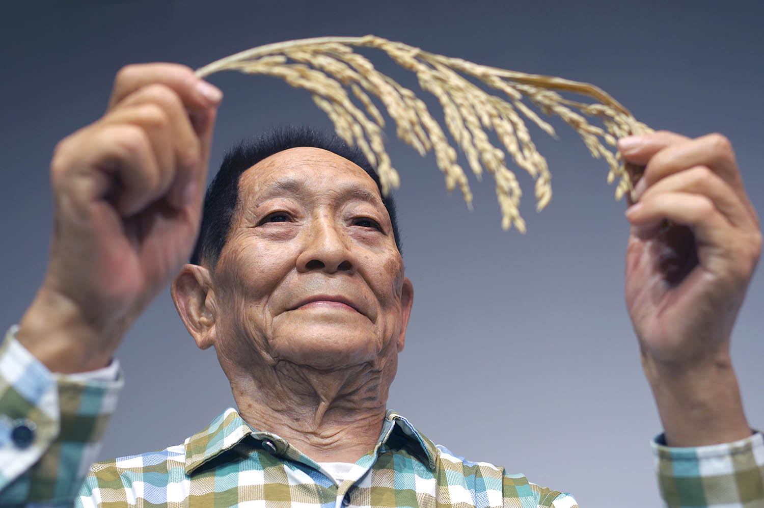 Most Realistic Chinese Celebrity Wax Figure for Scientist in the World | DXDF, Grand Orient Wax Figure 5