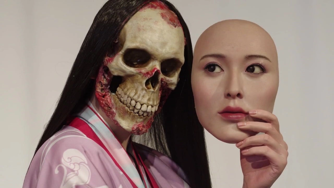 Horrifying Halloween Masked Woman Full-scale Wax Likeness | DXDF, Grand Orient Wax Figure 1