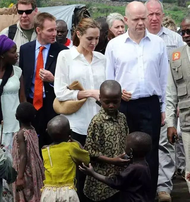Hollywood Legendary Actress, Adopting Orphans and Defending Human Rights| Angelina Jolie| DXDF,Grand Orient Wax Figure 11