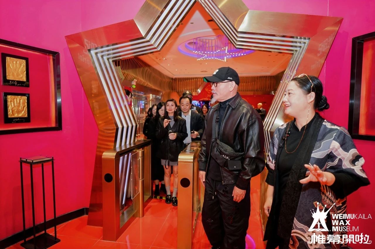Mr.Crow flew to Canton Tower? And shouted: ‘Are you me? -DXDF,Grand Orient Wax Figure 2