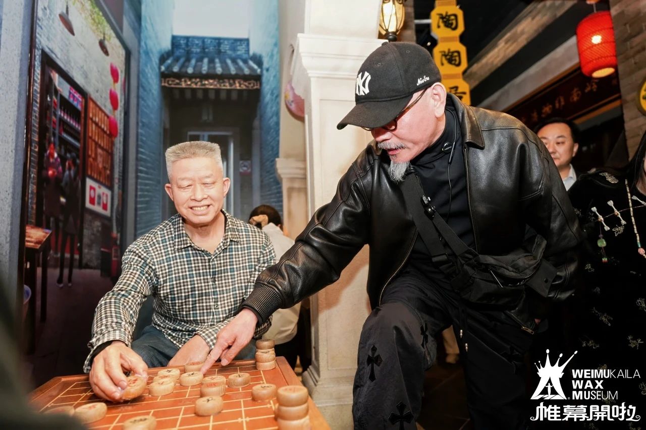 Mr.Crow flew to Canton Tower? And shouted: ‘Are you me? -DXDF,Grand Orient Wax Figure 14