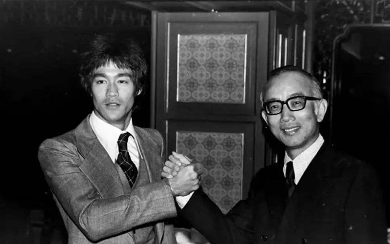Character story | Action Movie Super Star Bruce Lee | DXDF, Grand Orient Wax Figure 1