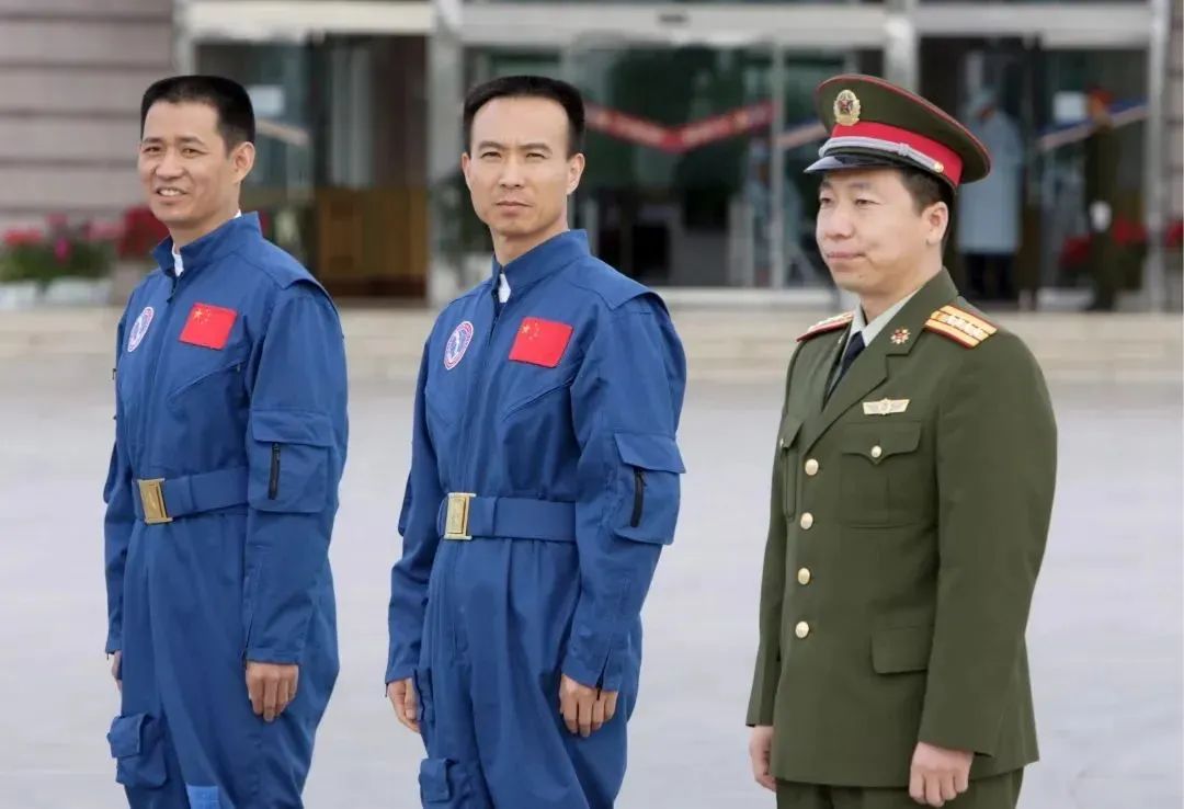 Why didn’t Yang Liwei go into space again? | DXDF,Grand Orient Wax Figure 8