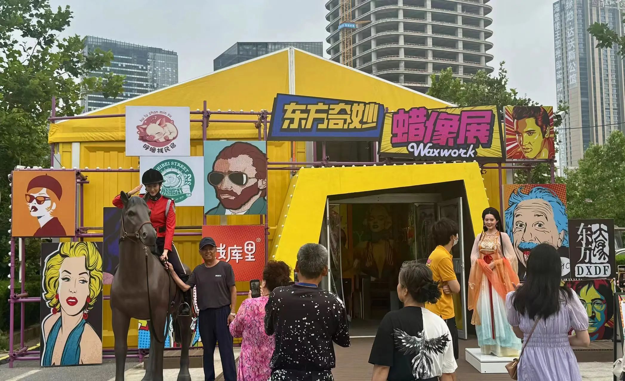 The Dalian Pop Wax Museum: Meet Legends Face to Face! 1