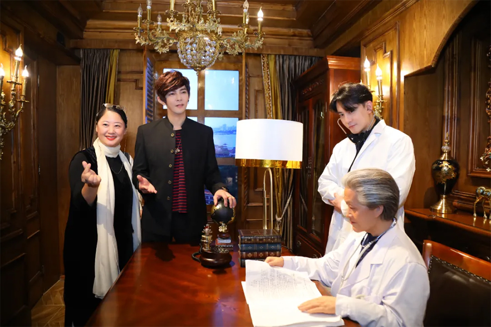 Asian artist Jiro Wang unveiled his wax statue at WeiMuKaiLa Wax Museum | DXDF, Grand Orient Wax Figure 5